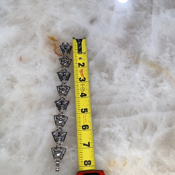 SOLD Sarah Co silver crab bracelet - costume jewelry - Picture 4 of 4